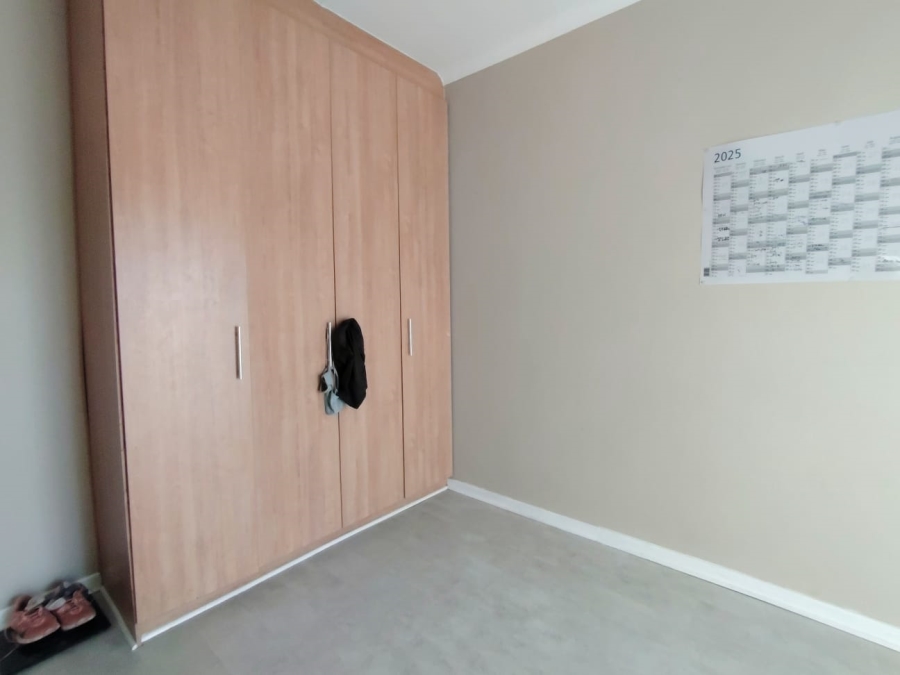 3 Bedroom Property for Sale in Langenhovenpark Free State